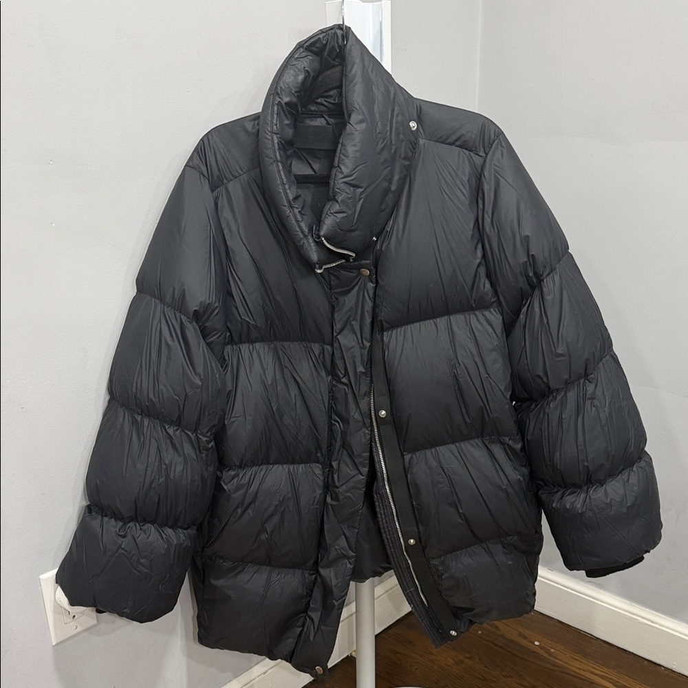 Banana Republic Black Puffer Jacket